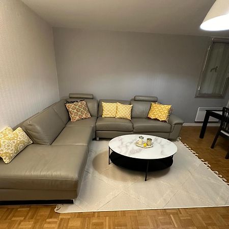 Appartement En Residence- Clichy Esterno foto