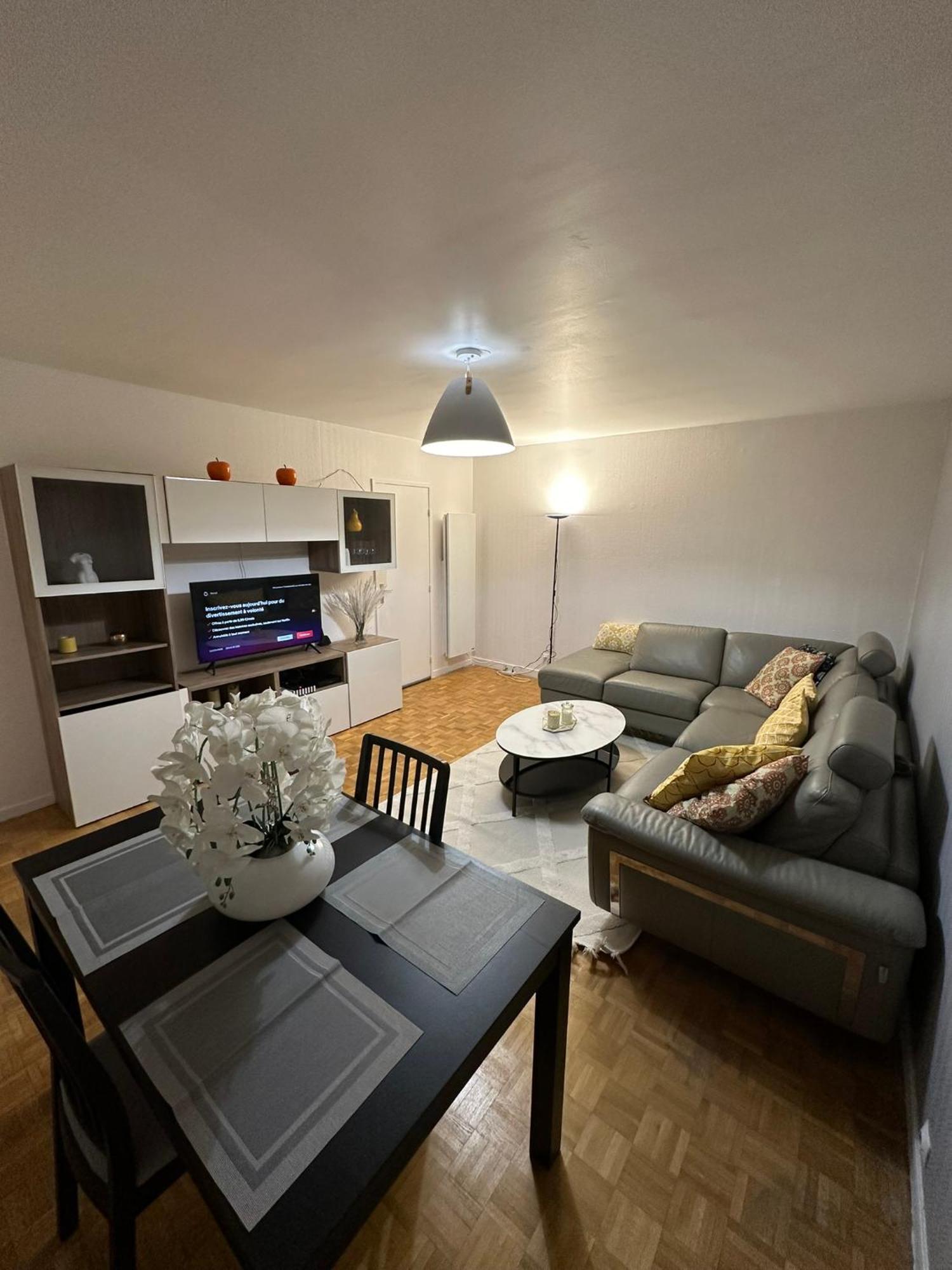 Appartement En Residence- Clichy Esterno foto