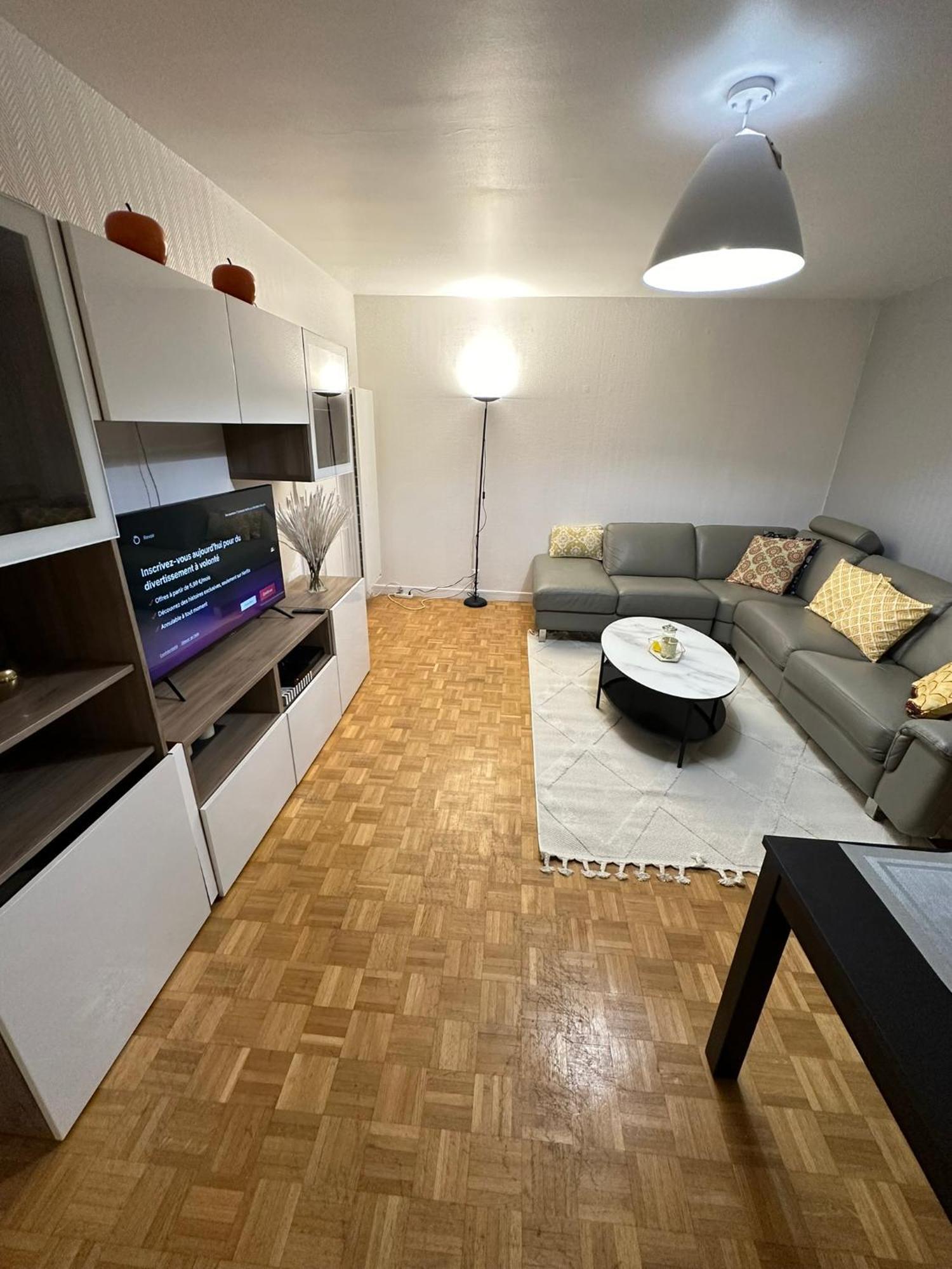 Appartement En Residence- Clichy Esterno foto